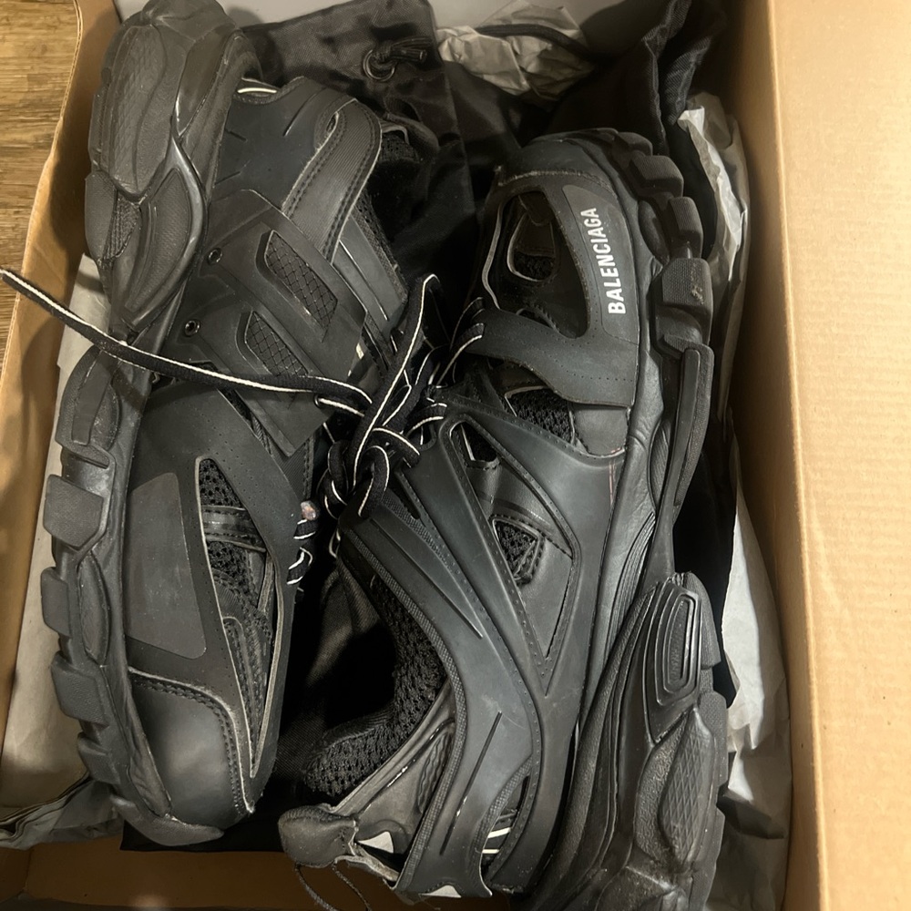 Balenciaga All black